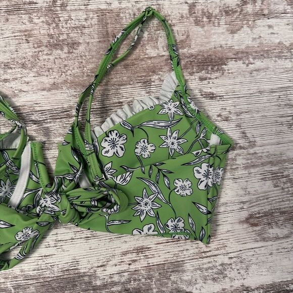 Zaful Floral Green Bikini Top - Picture 4 of 5
